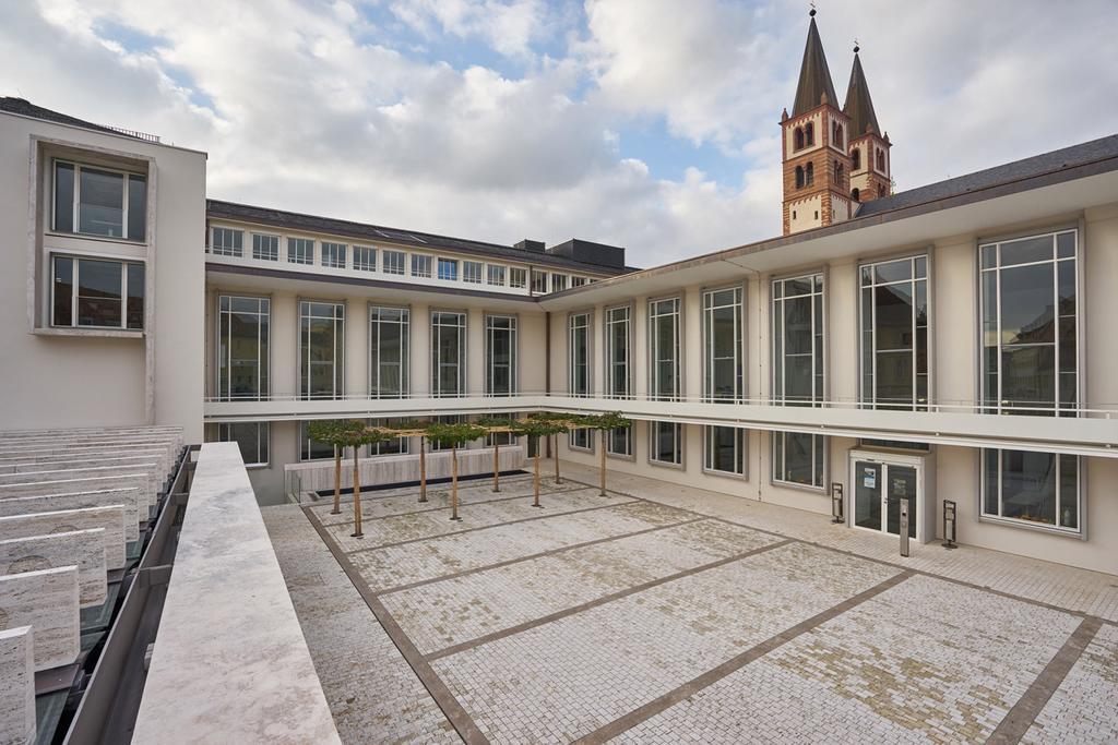 Burkardushaus, Tagungszentrum Am Dom Wurtzburgo Exterior foto